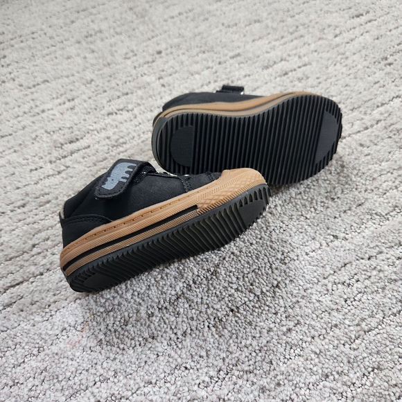 Toddler Black and Brown Shoes - Picture 4 of 4